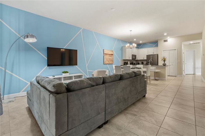 Image No.11-2 Bed Property for sale