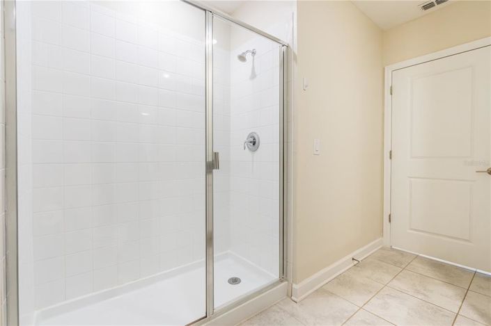 Image No.25-2 Bed Property for sale