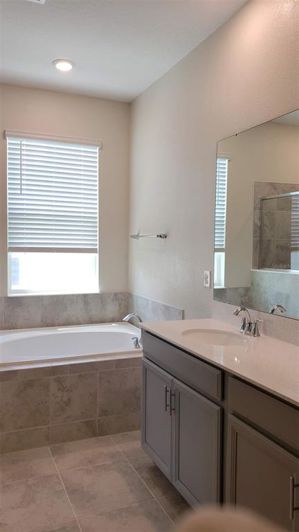 Image No.39-3 Bed Property for sale