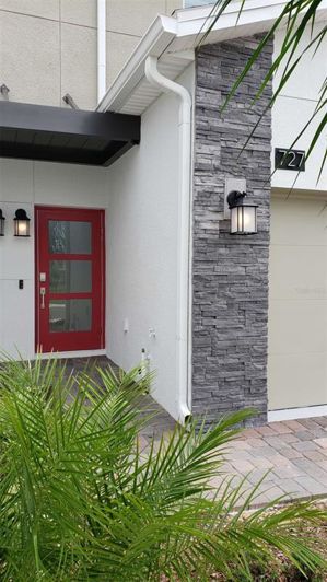 Image No.8-3 Bed Property for sale