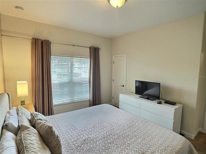 Image No.16-4 Bed Townhouse for sale