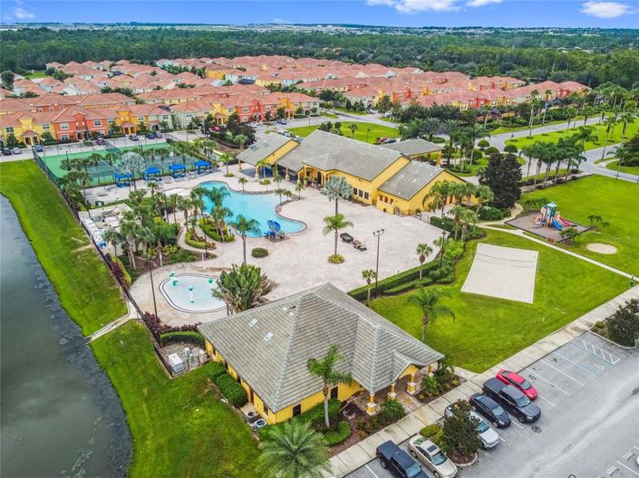 Image No.45-4 Bed Townhouse for sale