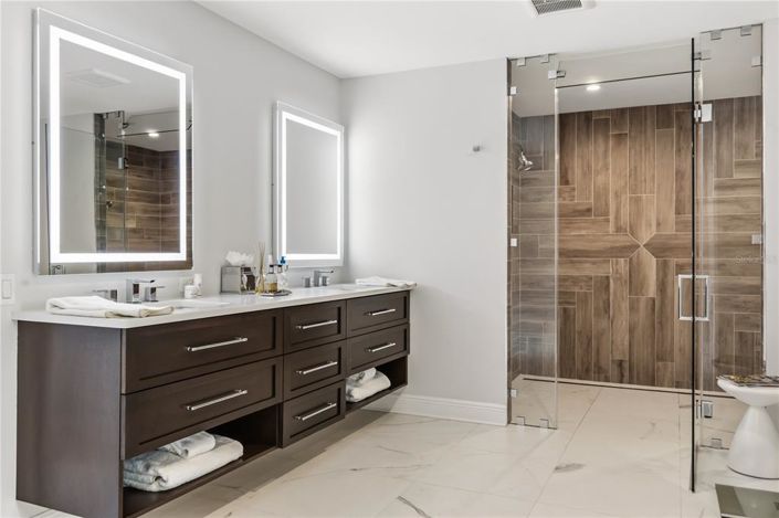 Image No.21-4 Bed Property for sale