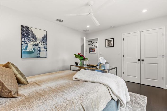 Image No.25-4 Bed Property for sale