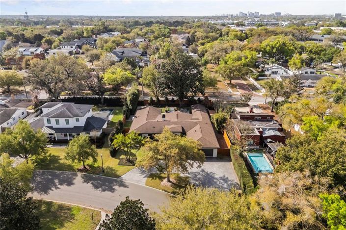 Image No.40-4 Bed Property for sale