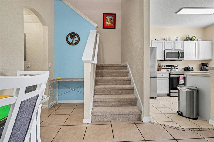 Image No.12-4 Bed Townhouse for sale