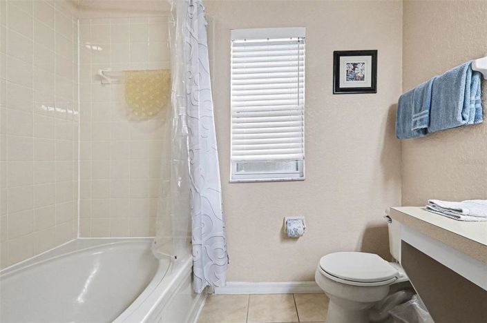 Image No.15-4 Bed Townhouse for sale