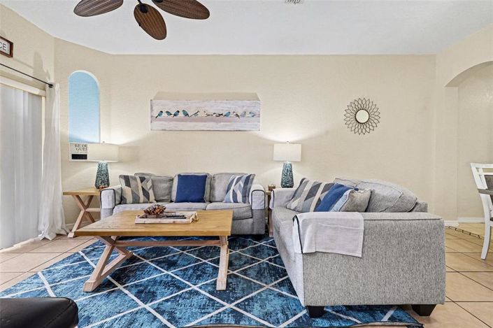 Image No.2-4 Bed Townhouse for sale