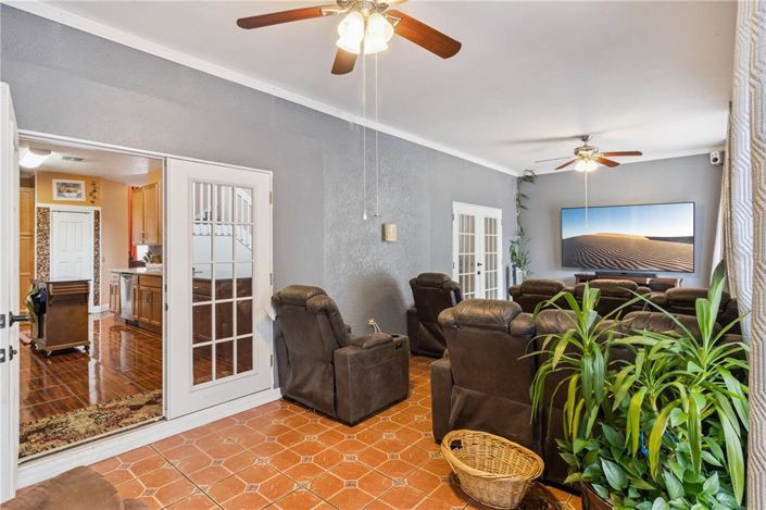 Image No.36-6 Bed Property for sale