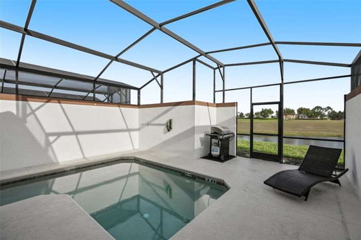 Image No.2-4 Bed Townhouse for sale