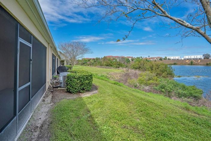 Image No.25-3 Bed Townhouse for sale