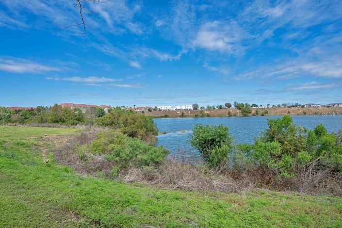 Image No.26-3 Bed Townhouse for sale