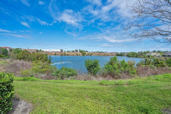 Image No.27-3 Bed Townhouse for sale