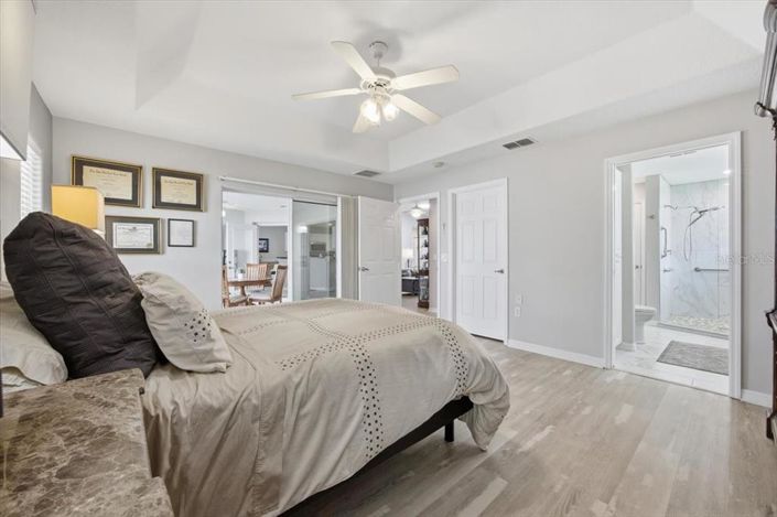 Image No.15-3 Bed Property for sale