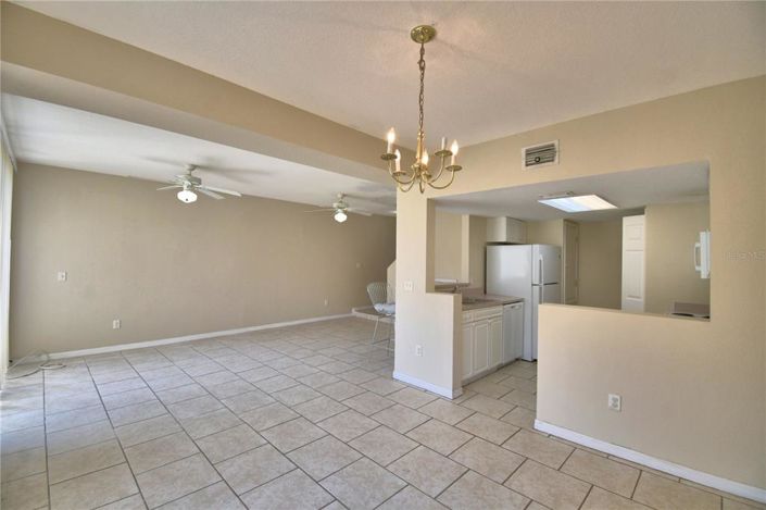 Image No.10-4 Bed Townhouse for sale