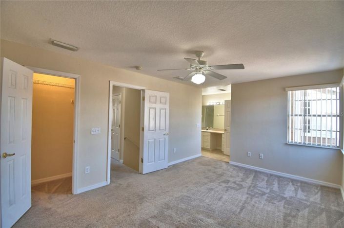 Image No.21-4 Bed Townhouse for sale