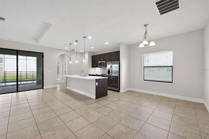 Image No.15-4 Bed Property for sale