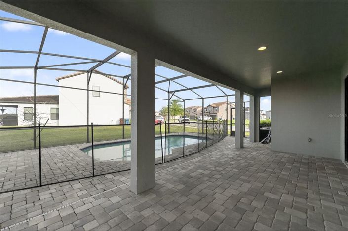 Image No.2-4 Bed Property for sale