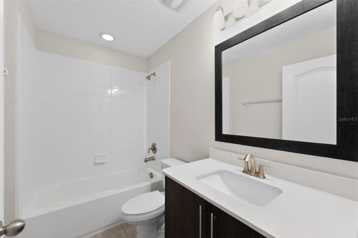 Image No.26-4 Bed Property for sale