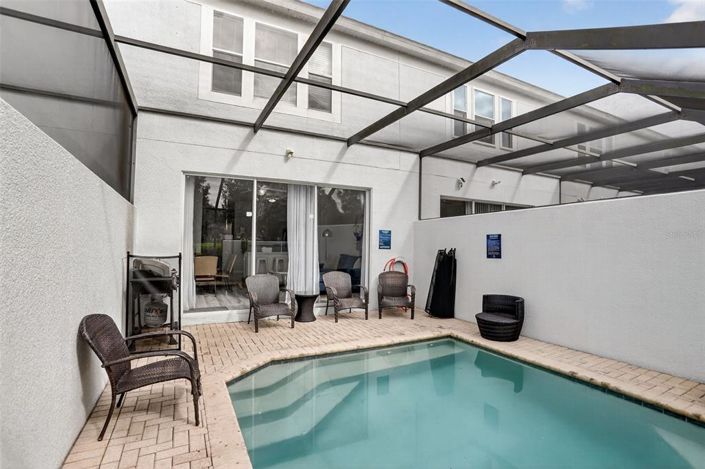 Image No.28-3 Bed Townhouse for sale