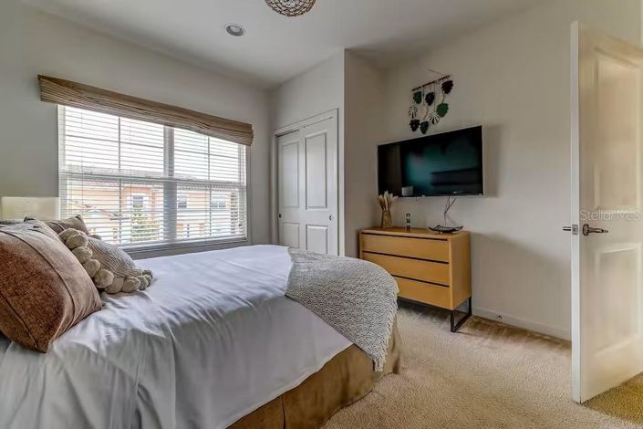 Image No.12-3 Bed Townhouse for sale