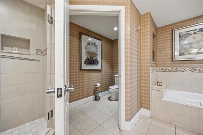 Image No.26-1 Bed Property for sale