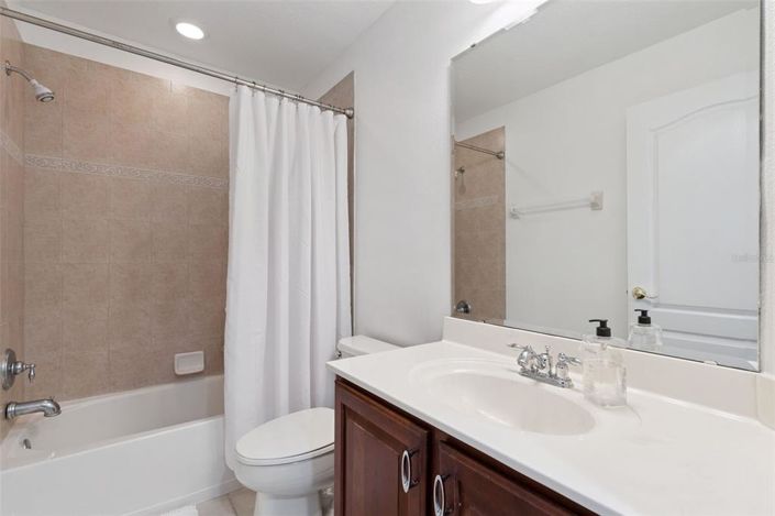 Image No.48-Propriété de 4 chambres à vendre à Clermont