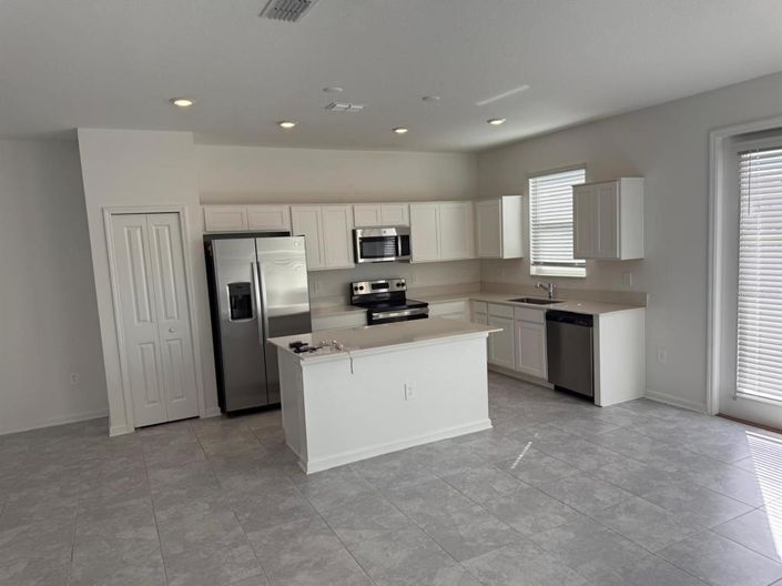 Image No.13-3 Bed Townhouse for sale