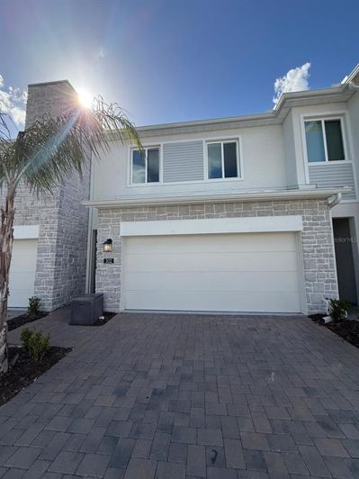 Image No.2-3 Bed Townhouse for sale