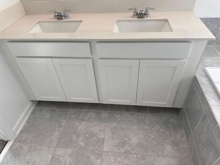 Image No.28-3 Bed Townhouse for sale