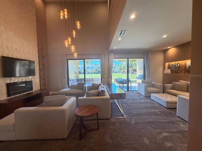 Image No.9-3 Bed Townhouse for sale