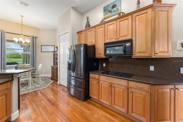 Image No.11-3 Bed Property for sale