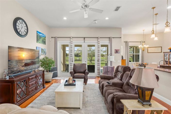 Image No.42-3 Bed Property for sale