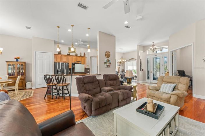 Image No.49-3 Bed Property for sale