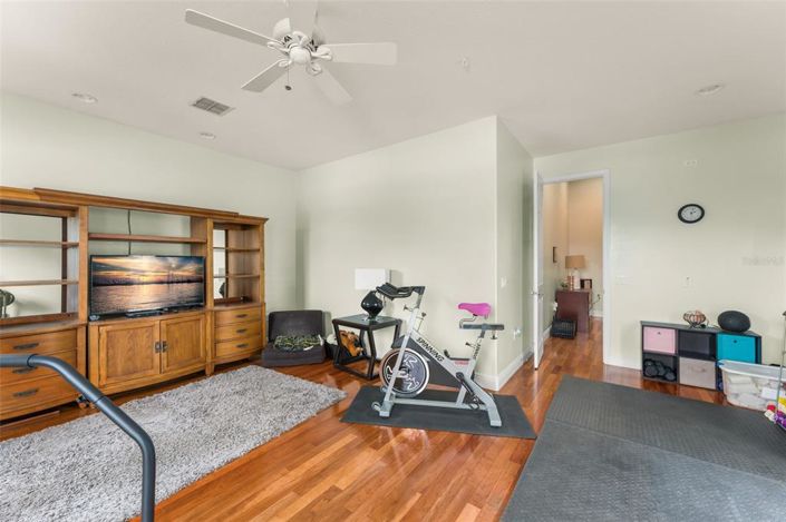 Image No.54-3 Bed Property for sale