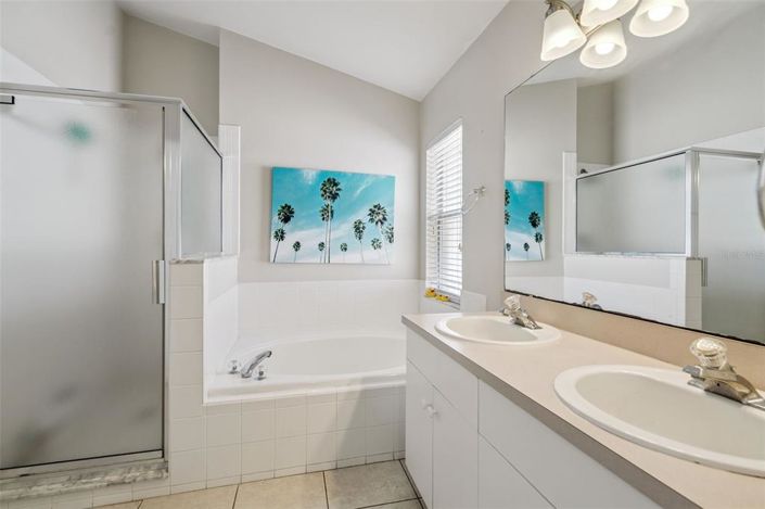 Image No.11-3 Bed Property for sale