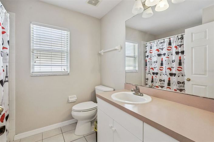 Image No.13-3 Bed Property for sale