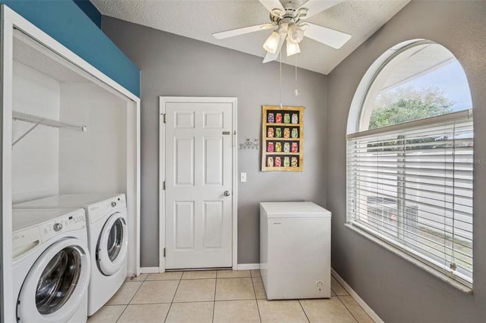 Image No.14-3 Bed Property for sale