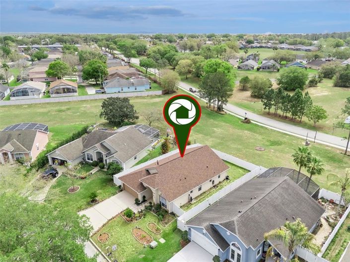 Image No.19-3 Bed Property for sale