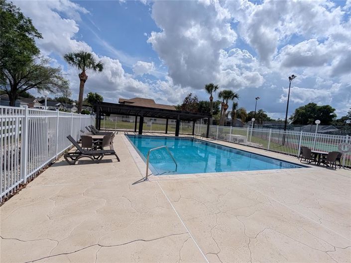 Image No.21-3 Bed Property for sale