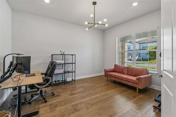 Image No.6-Propriété de 4 chambres à vendre à Orlando