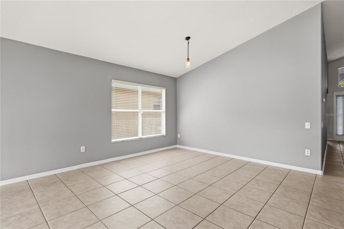 Image No.11-3 Bed Property for sale