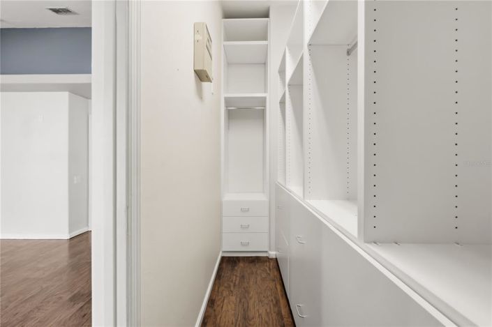 Image No.18-3 Bed Property for sale