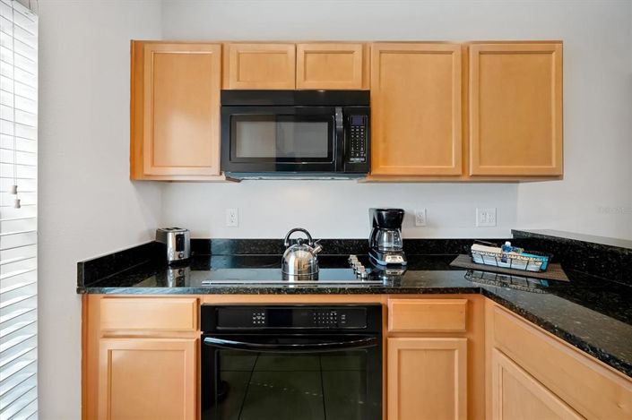 Image No.10-2 Bed Townhouse for sale