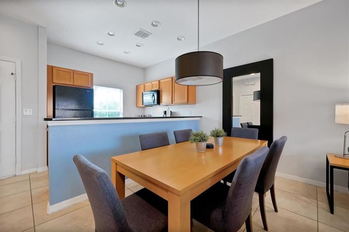 Image No.13-2 Bed Townhouse for sale