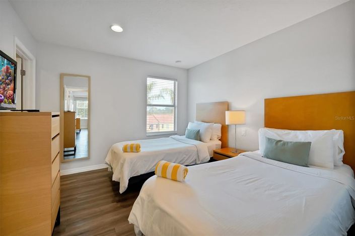 Image No.29-2 Bed Townhouse for sale