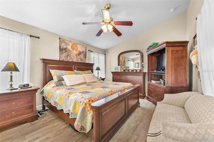 Image No.20-Propriété de 4 chambres à vendre à Clermont