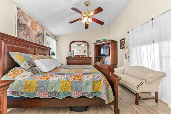 Image No.21-Propriété de 4 chambres à vendre à Clermont