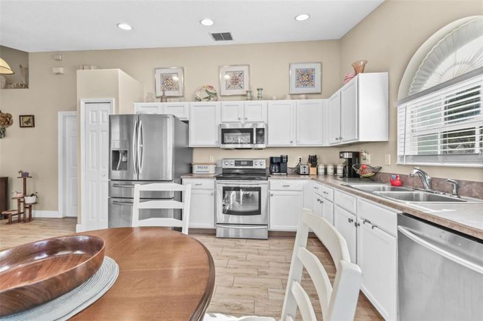 Image No.9-Propriété de 4 chambres à vendre à Clermont