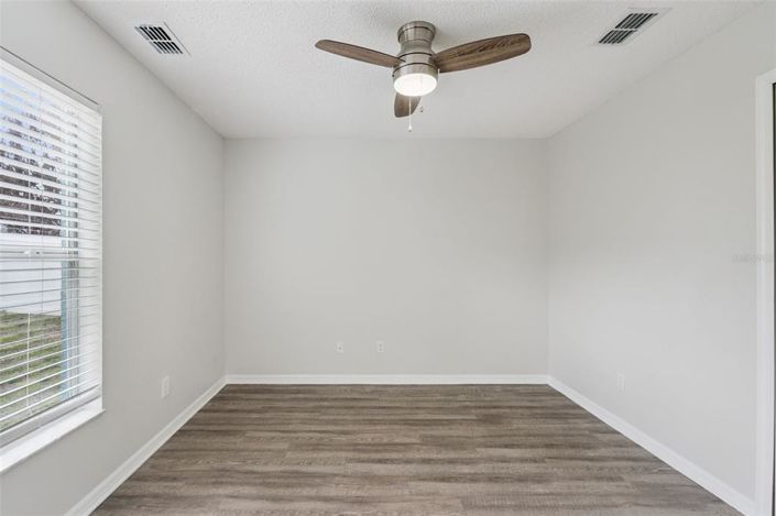 Image No.21-Propriété de 4 chambres à vendre à Clermont